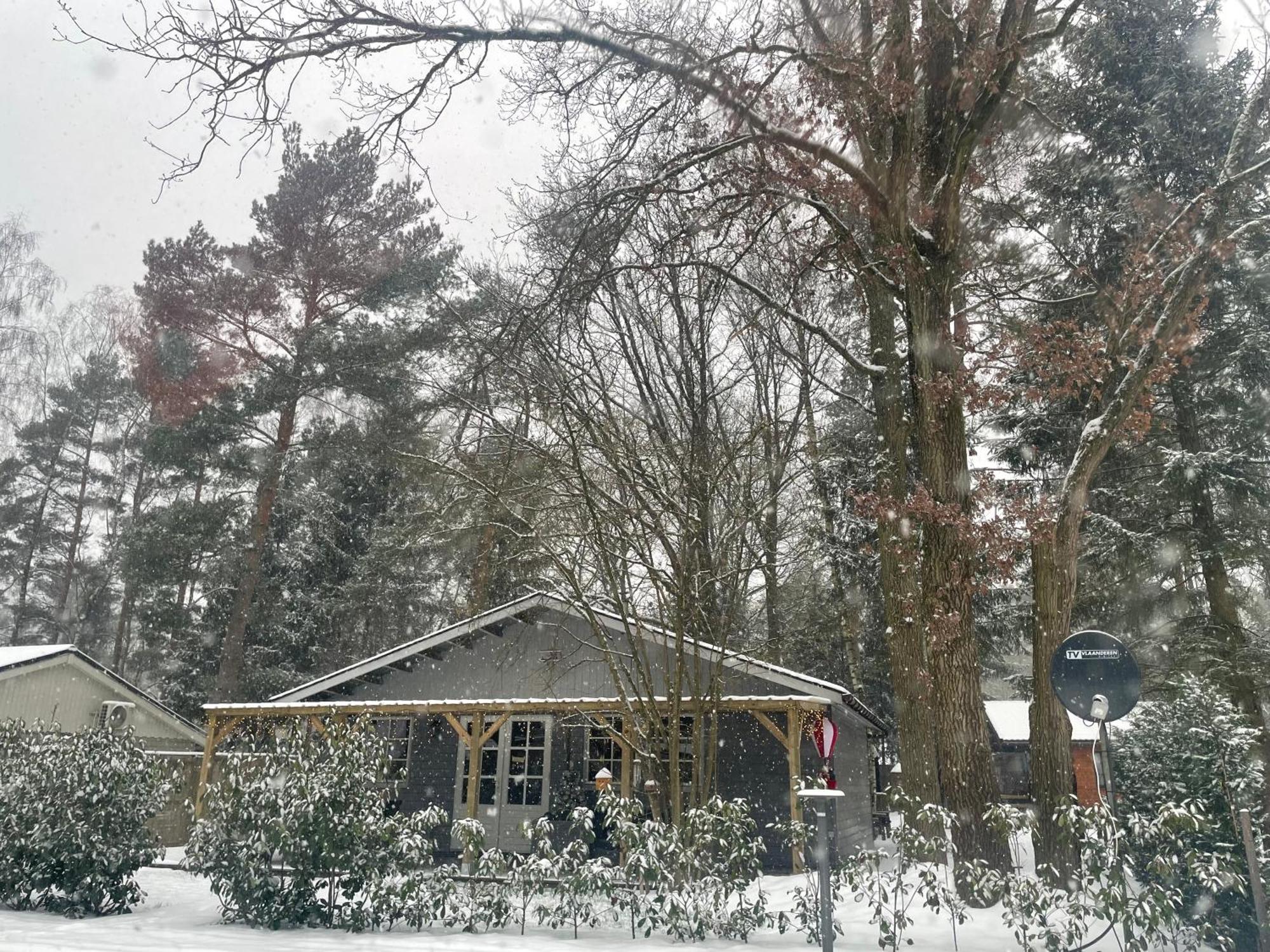 Chalet Sint-Hubertus Du Bois Zutendaal Esterno foto